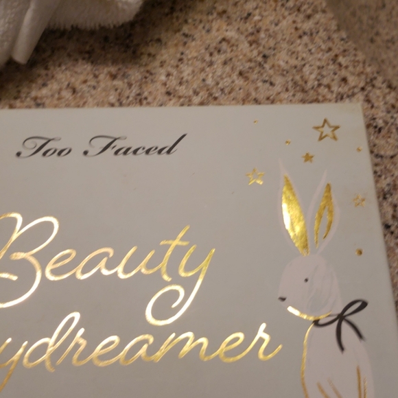 Too Faced makeup kit - Picture 3 of 4